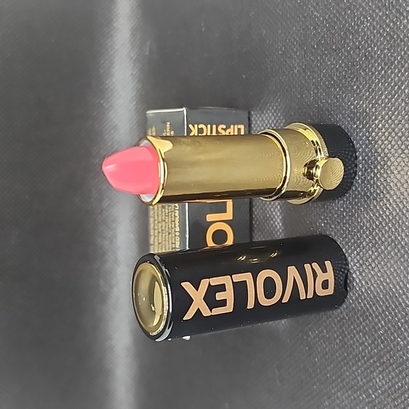 🎉  HOST PICK 🎉 RIVOLEX LIPSTICK (NIB ) LSOO-02 QUALITY LUXURY 8 ea. - Picture 4 of 5